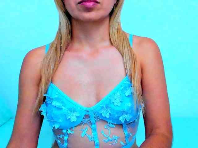 vickycandy webcam