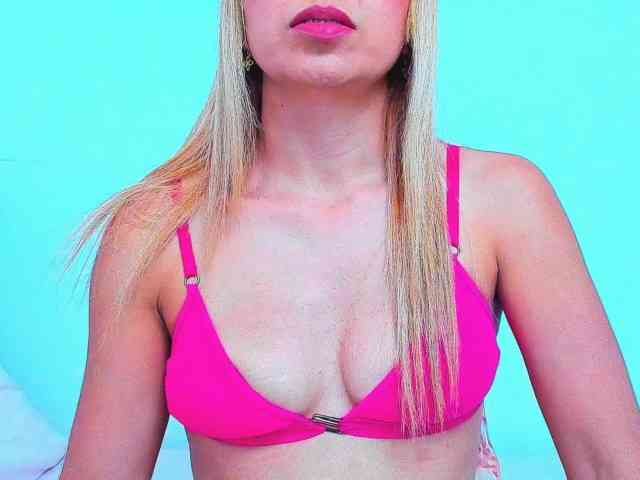 vickycandy webcam