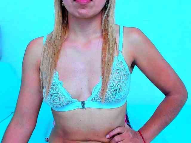 vickycandy webcam
