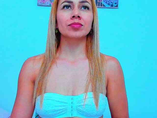 vickycandy webcam
