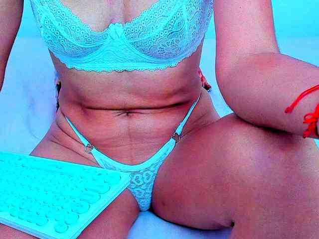 vickycandy