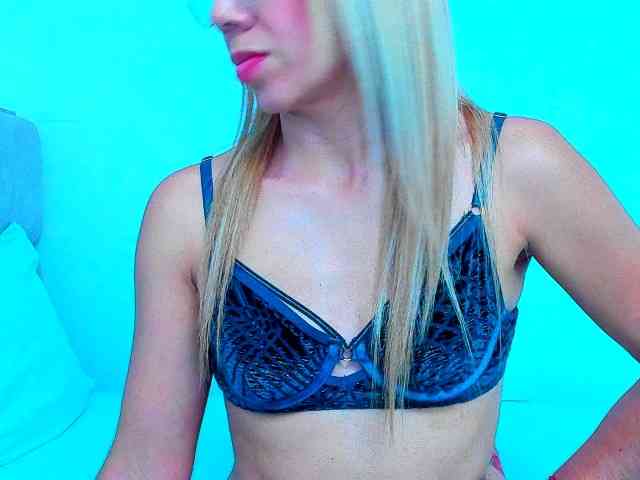 vickycandy webcam