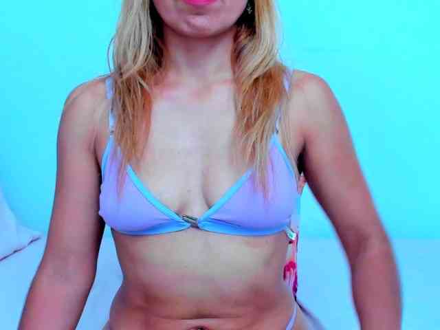 vickycandy webcam