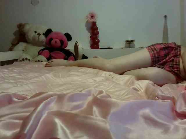 モデル: AmyWonderX