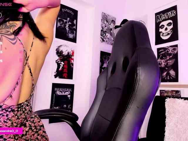 Lexyjoyce webcam