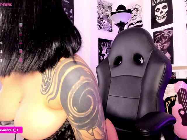 Lexyjoyce webcam