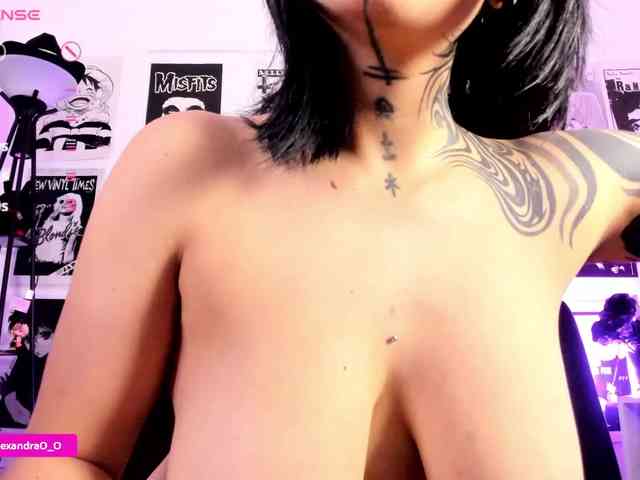 Lexyjoyce webcam