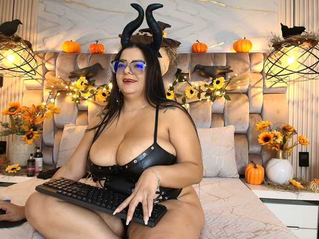 JeenSexy live cam on BongaCams