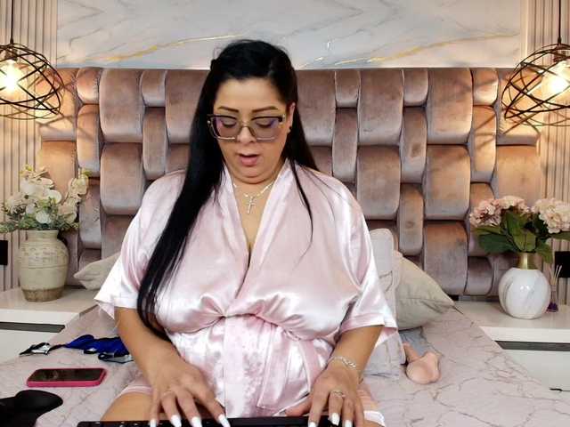 JeenSexy live webcam show
