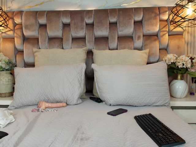 JeenSexy live cam on BongaCams