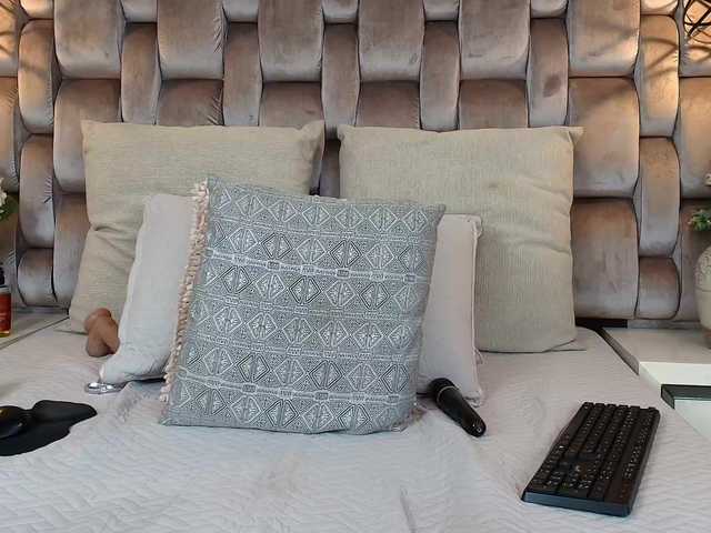 JeenSexy live cam on BongaCams