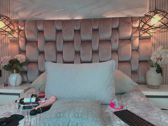 JeenSexy live cam on BongaCams