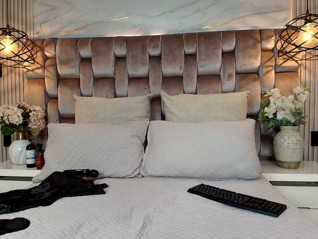 JeenSexy live cam on BongaCams