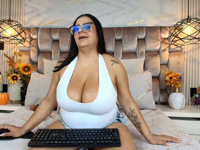 JeenSexy live cam on BongaCams