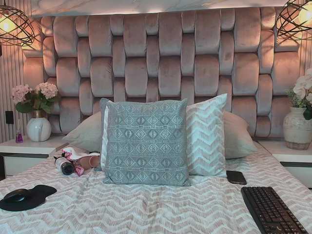 JeenSexy live cam on BongaCams