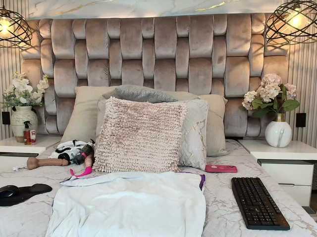 JeenSexy live cam on BongaCams