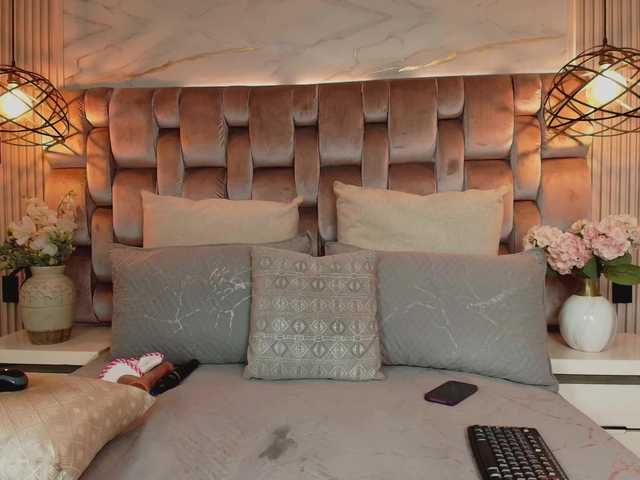 JeenSexy's BongaCams show and profile