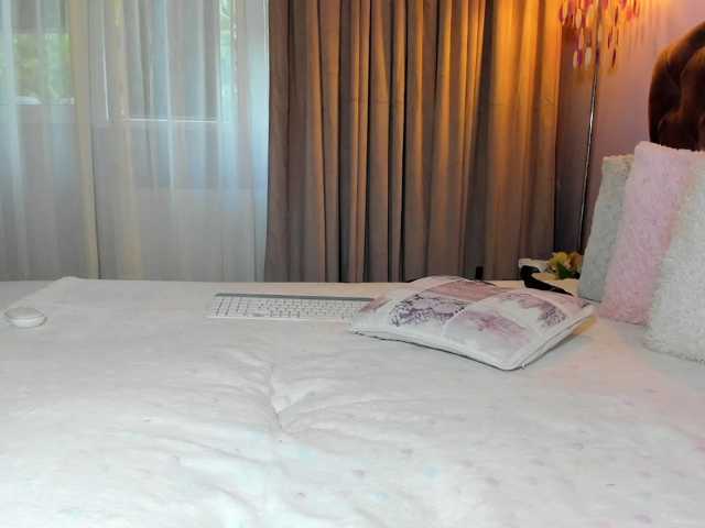 Lady-A live cam on BongaCams