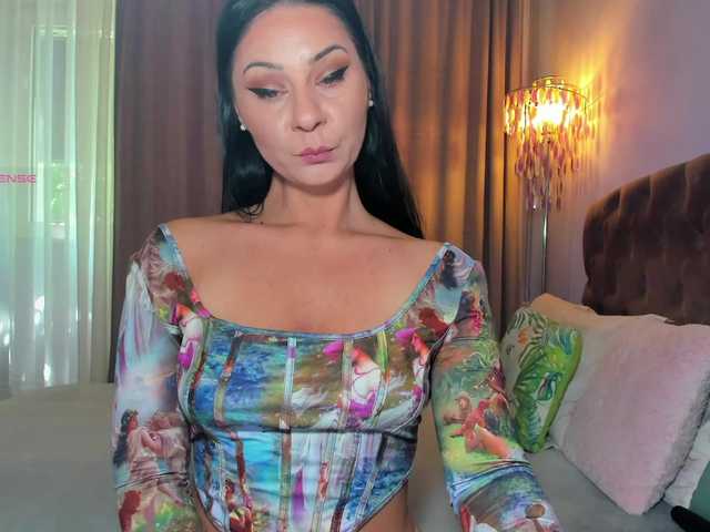 Lady-A live webcam show