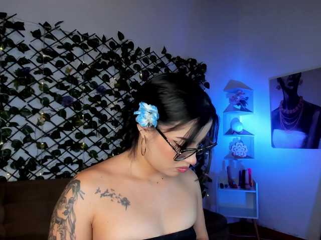 melody-cute10 live webcam show