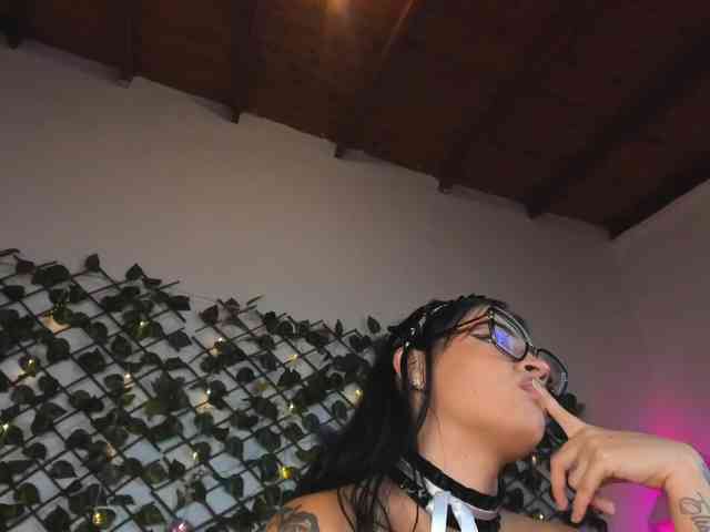 melody-cute10 webcam