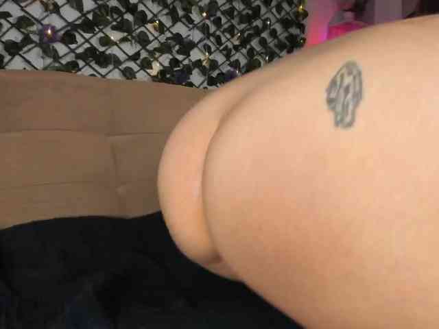 melody-cute10 webcam