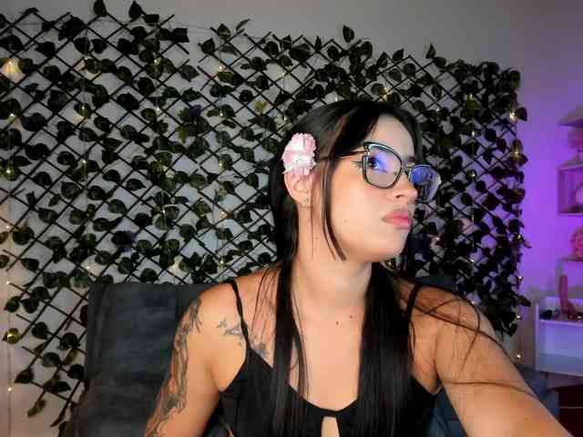 melody-cute10 webcam