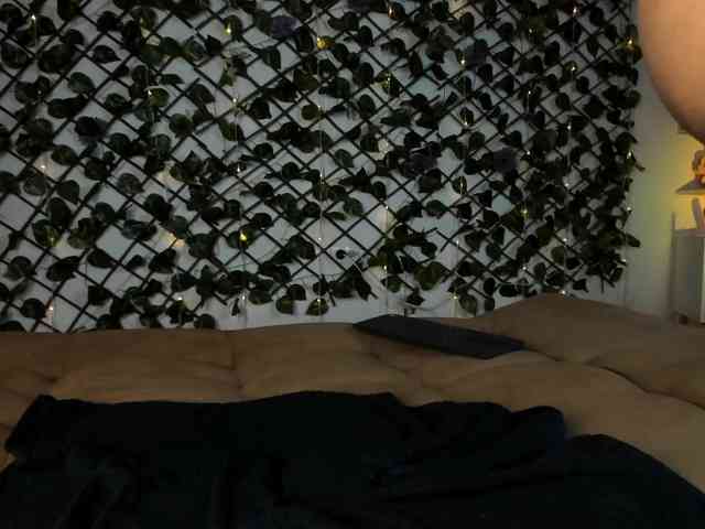 melody-cute10 webcam