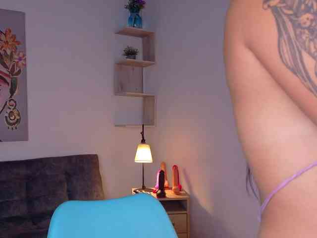 melody-cute10 webcam