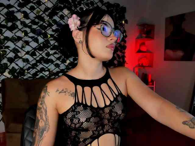 melody-cute10 webcam