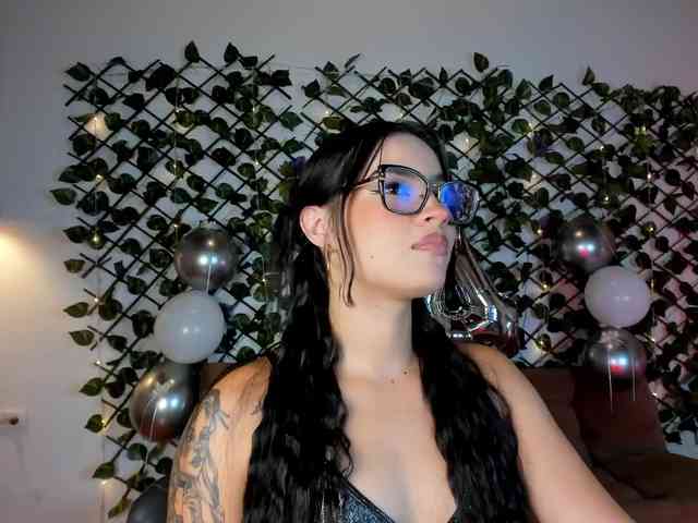 melody-cute10 webcam