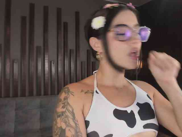 melody-cute10 webcam