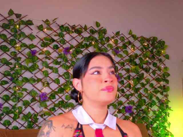 melody-cute10 webcam