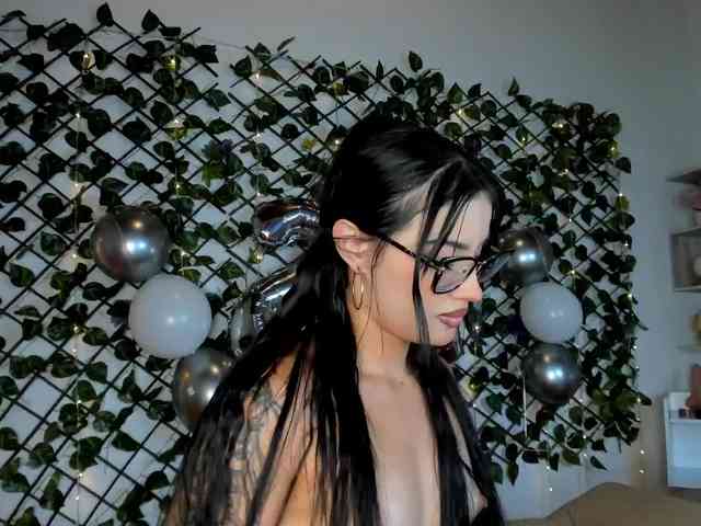 melody-cute10 webcam