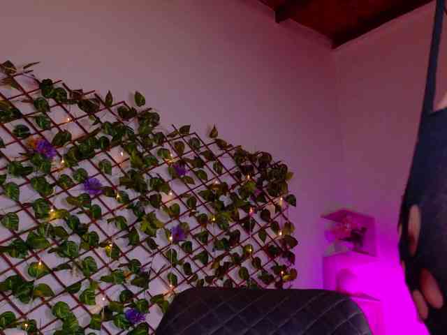 melody-cute10 webcam