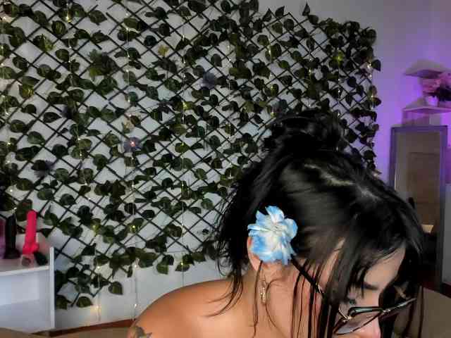 melody-cute10 webcam