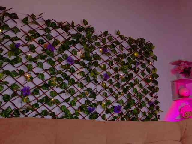 melody-cute10 webcam