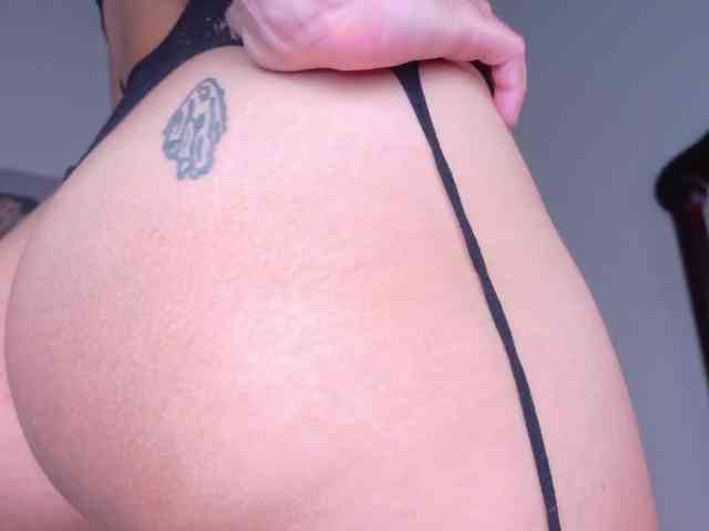 melody-cute10 webcam
