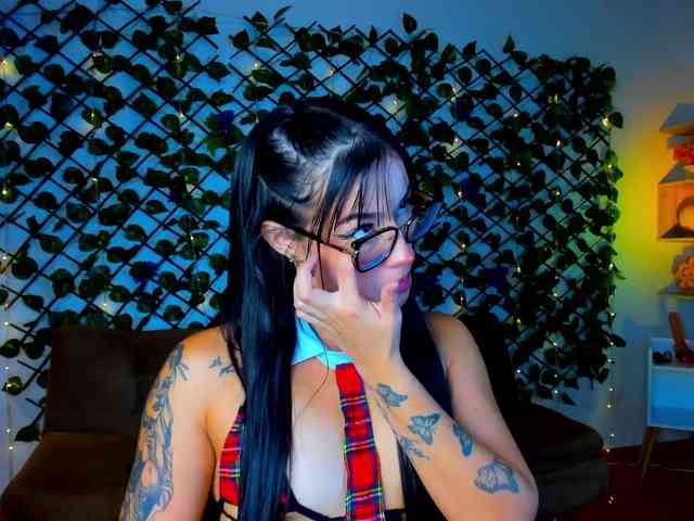 melody-cute10 webcam