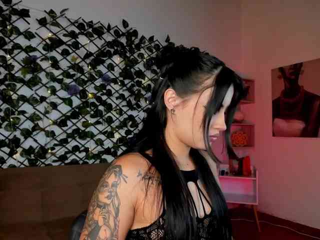 melody-cute10 webcam