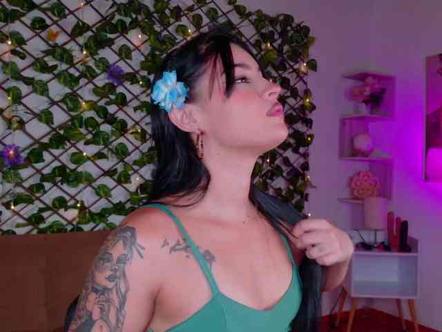 melody-cute10 webcam