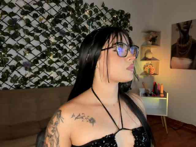 melody-cute10 webcam