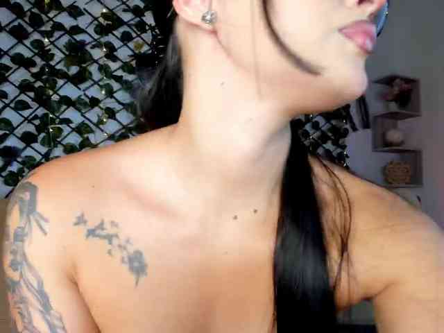 melody-cute10 webcam