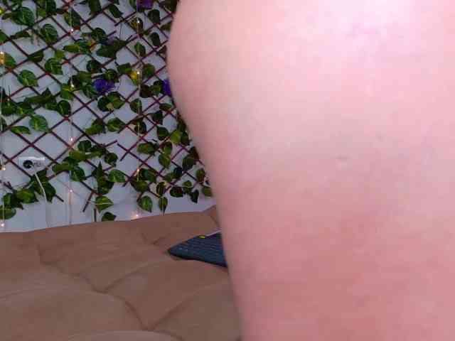 melody-cute10 webcam