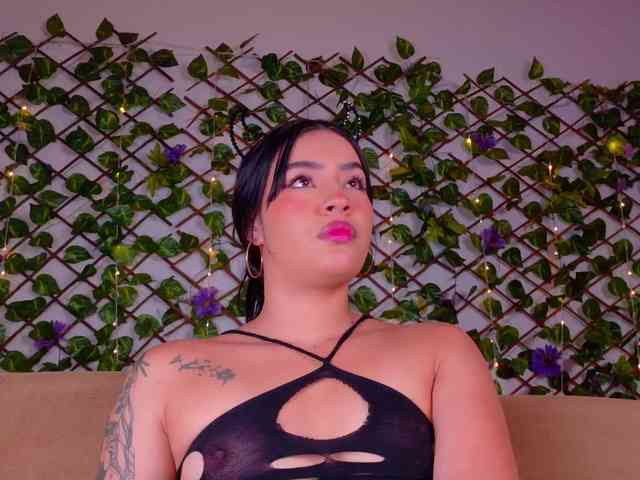 melody-cute10 webcam