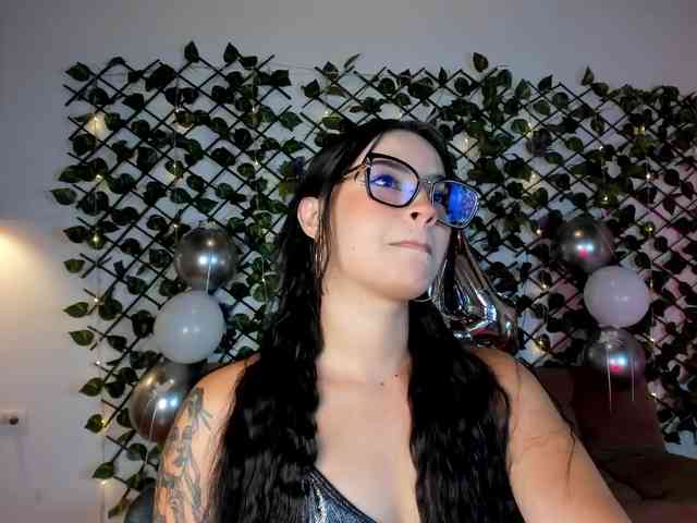 melody-cute10 webcam