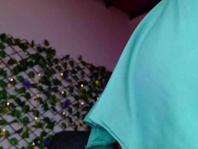 melody-cute10 webcam