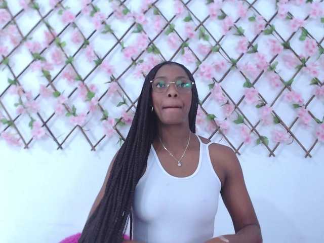 tiffany-gomez9 webcam