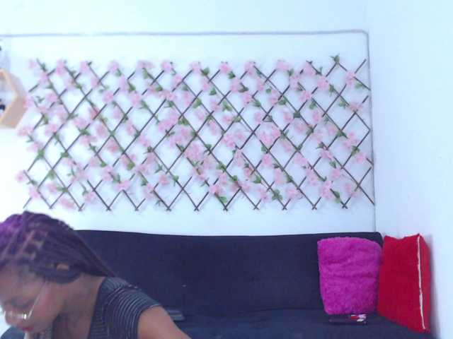 tiffany-gomez9 live cam on BongaCams