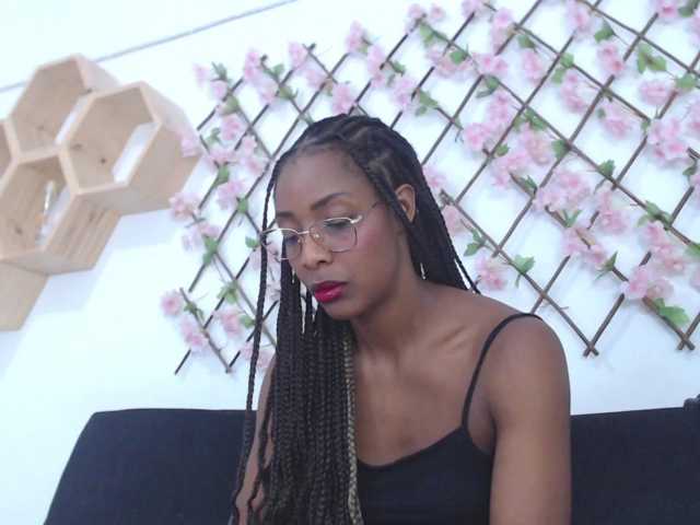 tiffany-gomez9 live cam on BongaCams